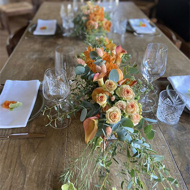 Dcoration florale sur table pour vnements